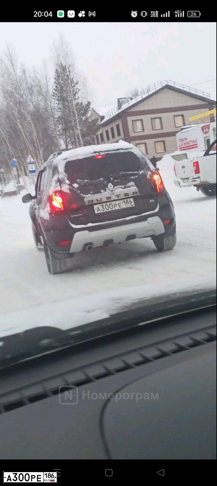 Фото автомобиля RENAULT DUSTER, 2018 — госномер А300РЕ186