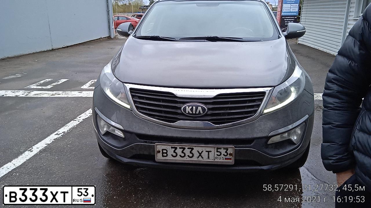 Фото автомобиля KIA SPORTAGE, 2012 — госномер В333ХТ53. Цвет: СЕРЕБРИСТЫЙ