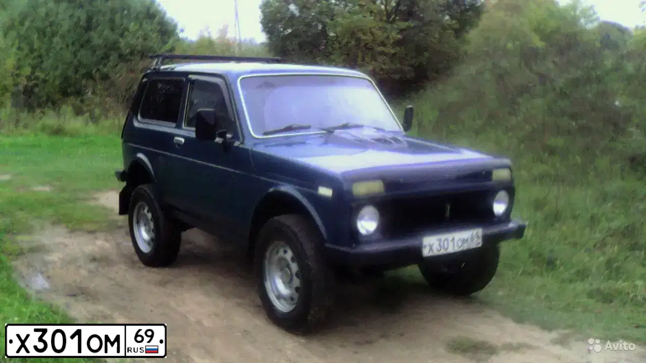 Фото автомобиля LADA 2121 NIVA, 2000 — госномер Х301ОМ69. Цвет: Сине-зеленый