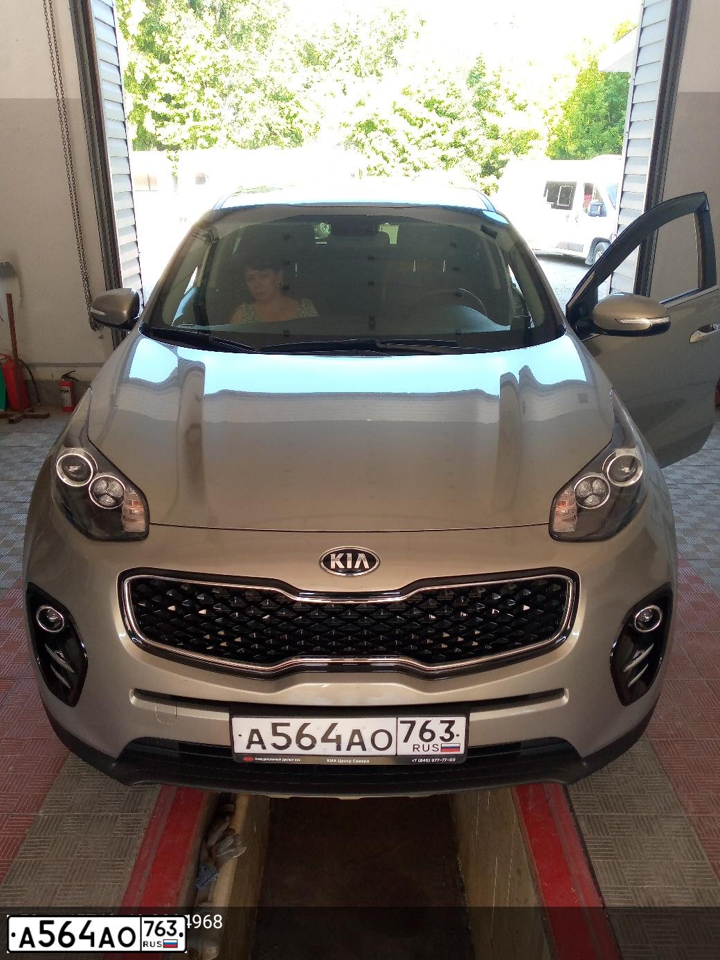 Фото автомобиля KIA SPORTAGE, 2017 — госномер М313АС180. Цвет: СЕРЕБРИСТЫЙ