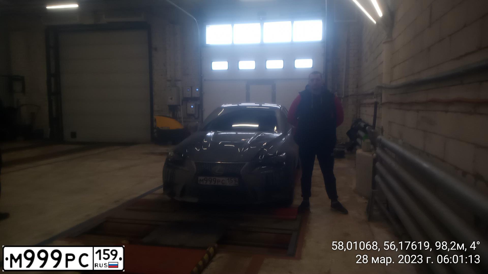 Фото автомобиля BMW X3, 2013 — госномер Р221СМ159. Цвет: Серебристый