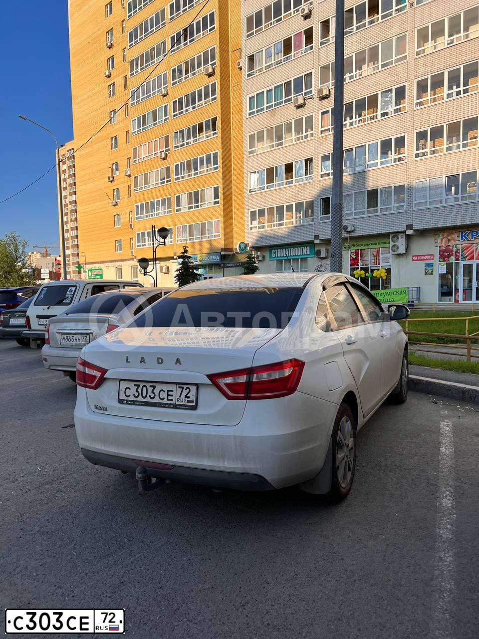 Фото автомобиля LADA 2194 KALINA, 2015 — госномер С303СЕ72. Цвет: Серебристый