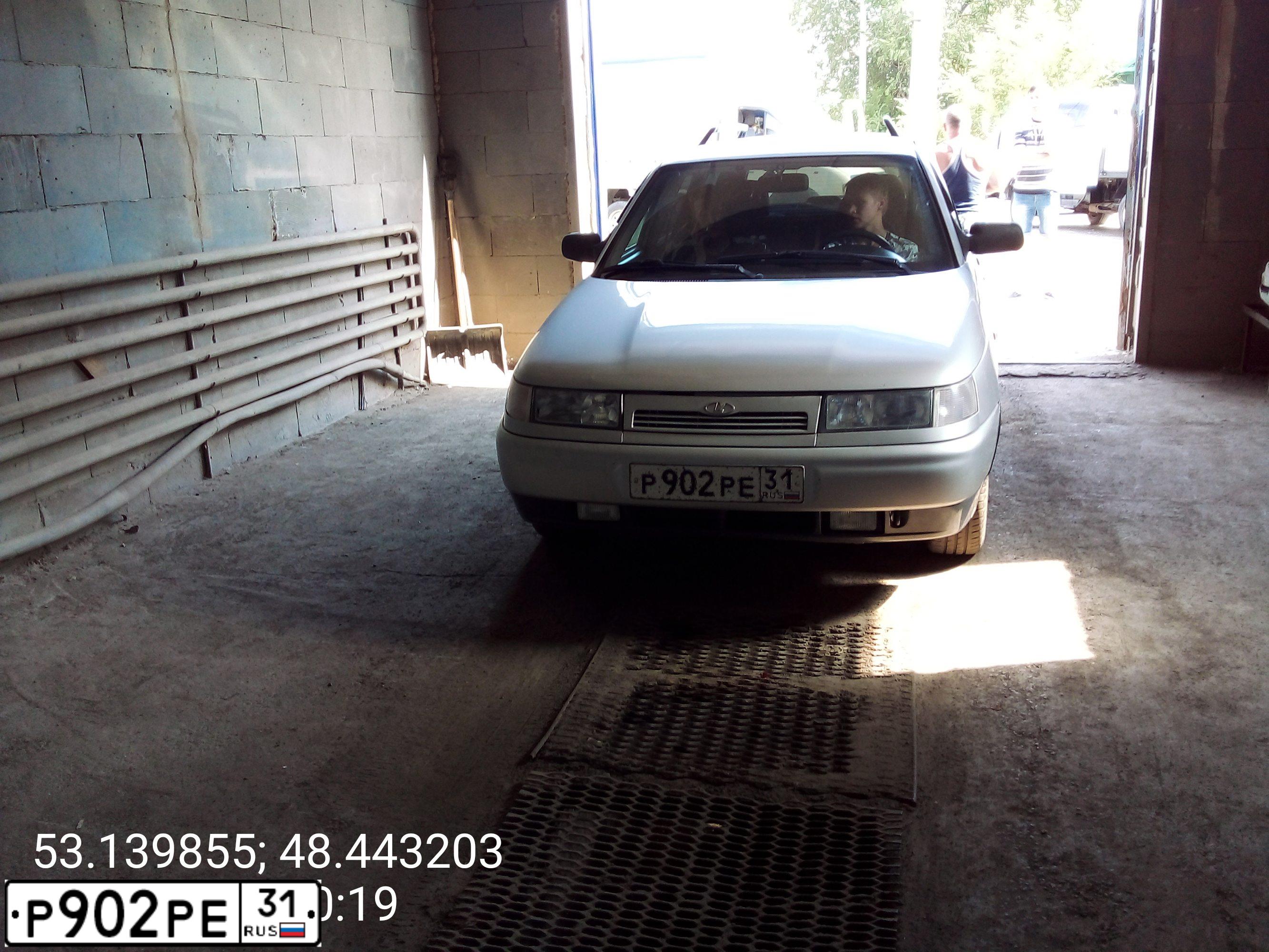 Фото автомобиля BOGDAN 2110/2111, 2011 — госномер Р902РЕ31. Цвет: СЕРЕБРИСТЫЙ