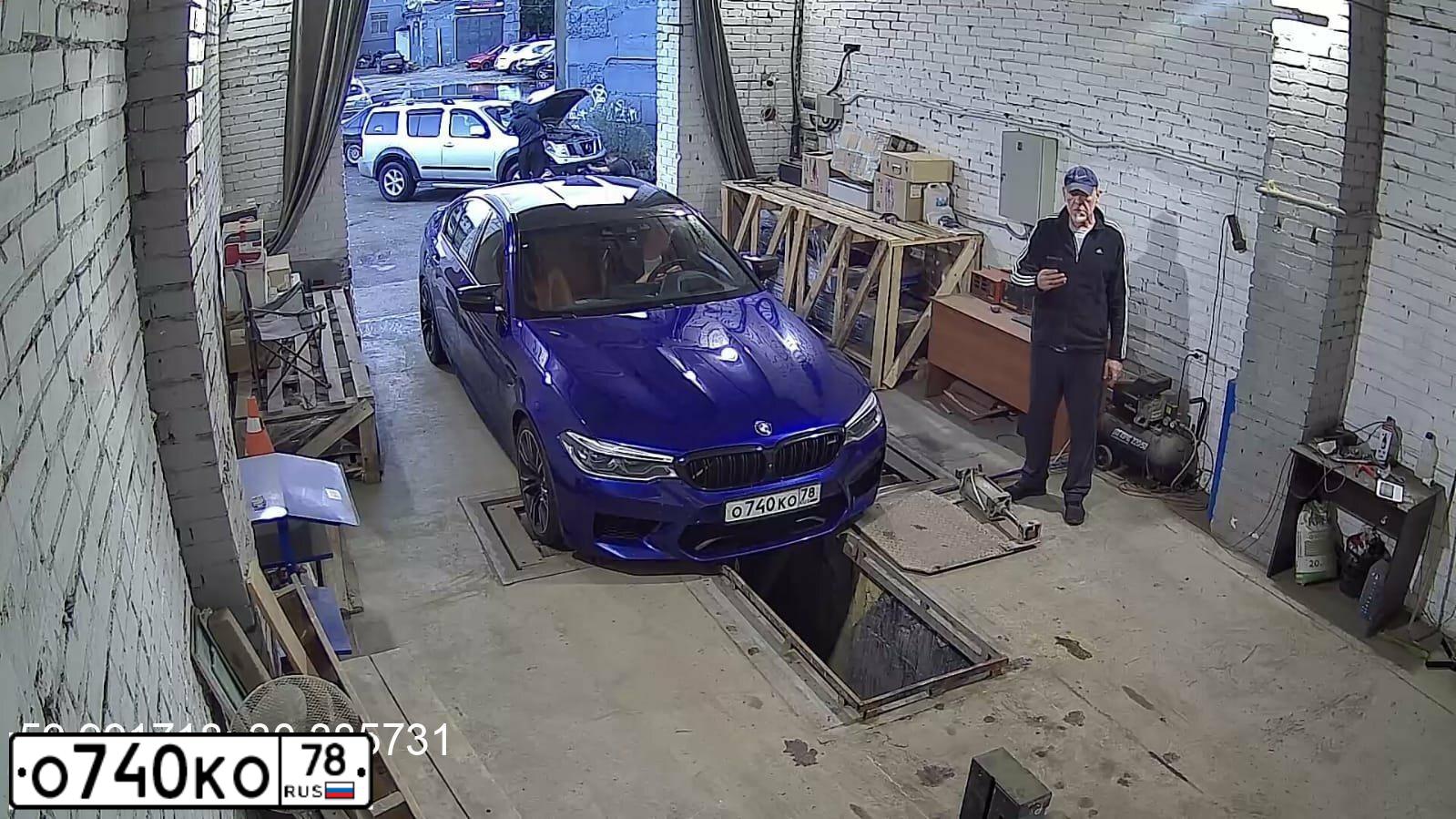 Фото автомобиля MERCEDES S-KLASSE, 2007 — госномер О740КО78. Цвет: ЧЕРНЫЙ