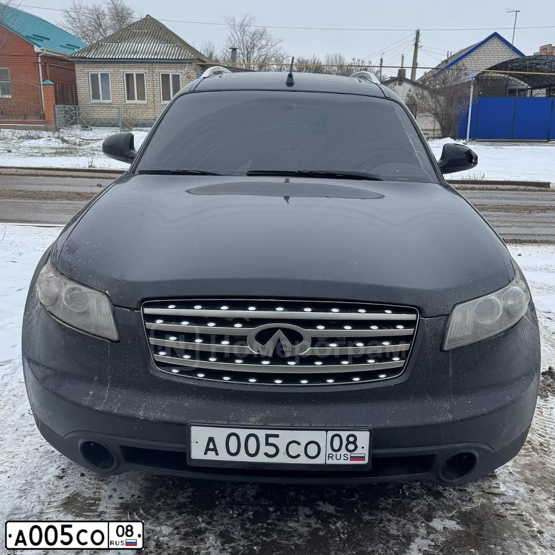 Фото автомобиля LADA 2121 NIVA, 2014 — госномер Е081МР08. Цвет: ЯРКО-БЕЛЫЙ
