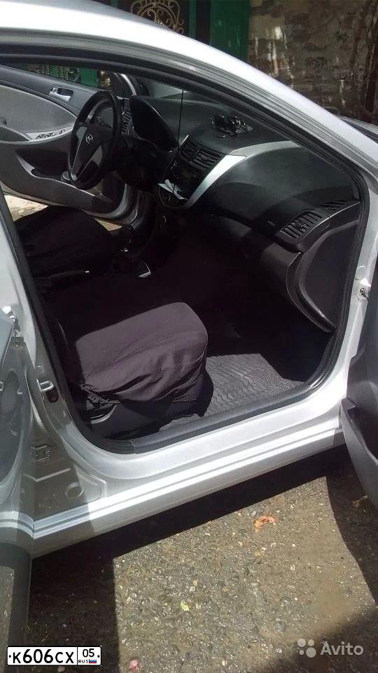 Фото автомобиля TOYOTA CAMRY, 2014 — госномер К606СХ05. Цвет: ЧЕРНЫЙ МЕТАЛЛИК