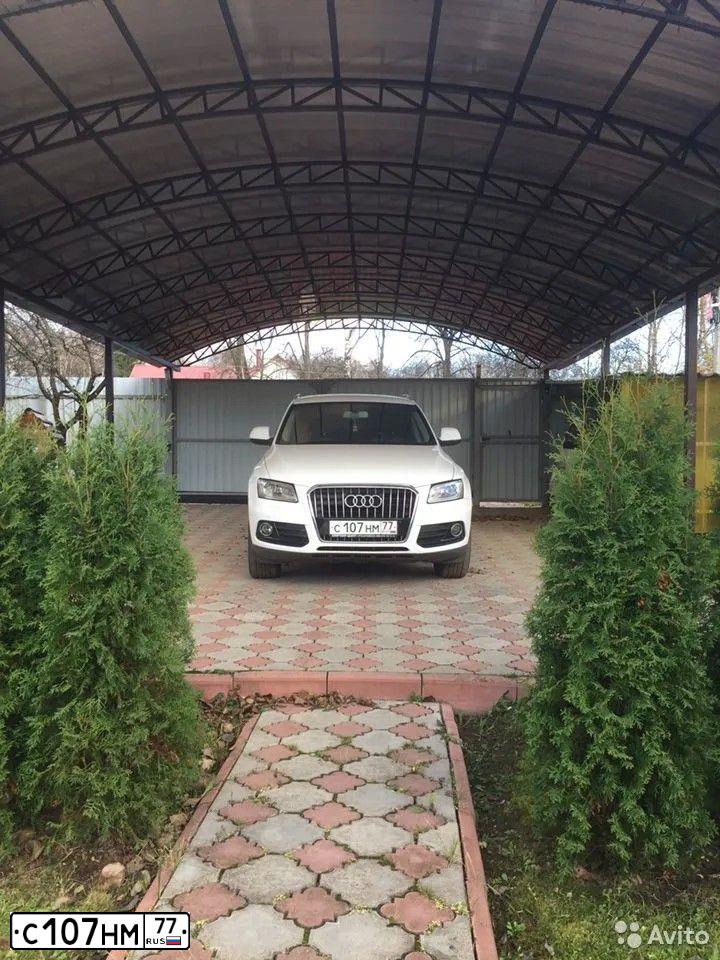 Фото автомобиля AUDI Q5, 2013 — госномер М162НУ154. Цвет: Белый