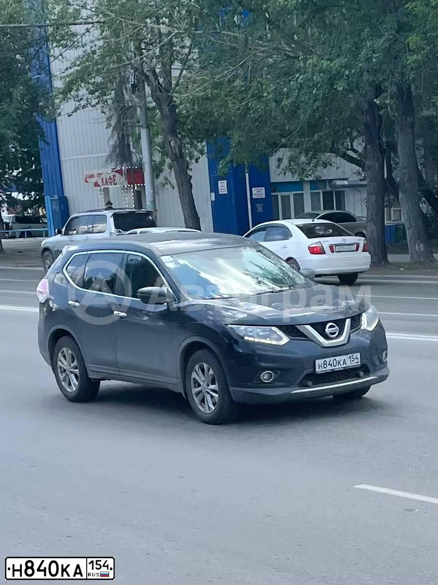 Фото автомобиля NISSAN X-TRAIL, 2018 — госномер Н840КА154. Цвет: ЧЕРНЫЙ