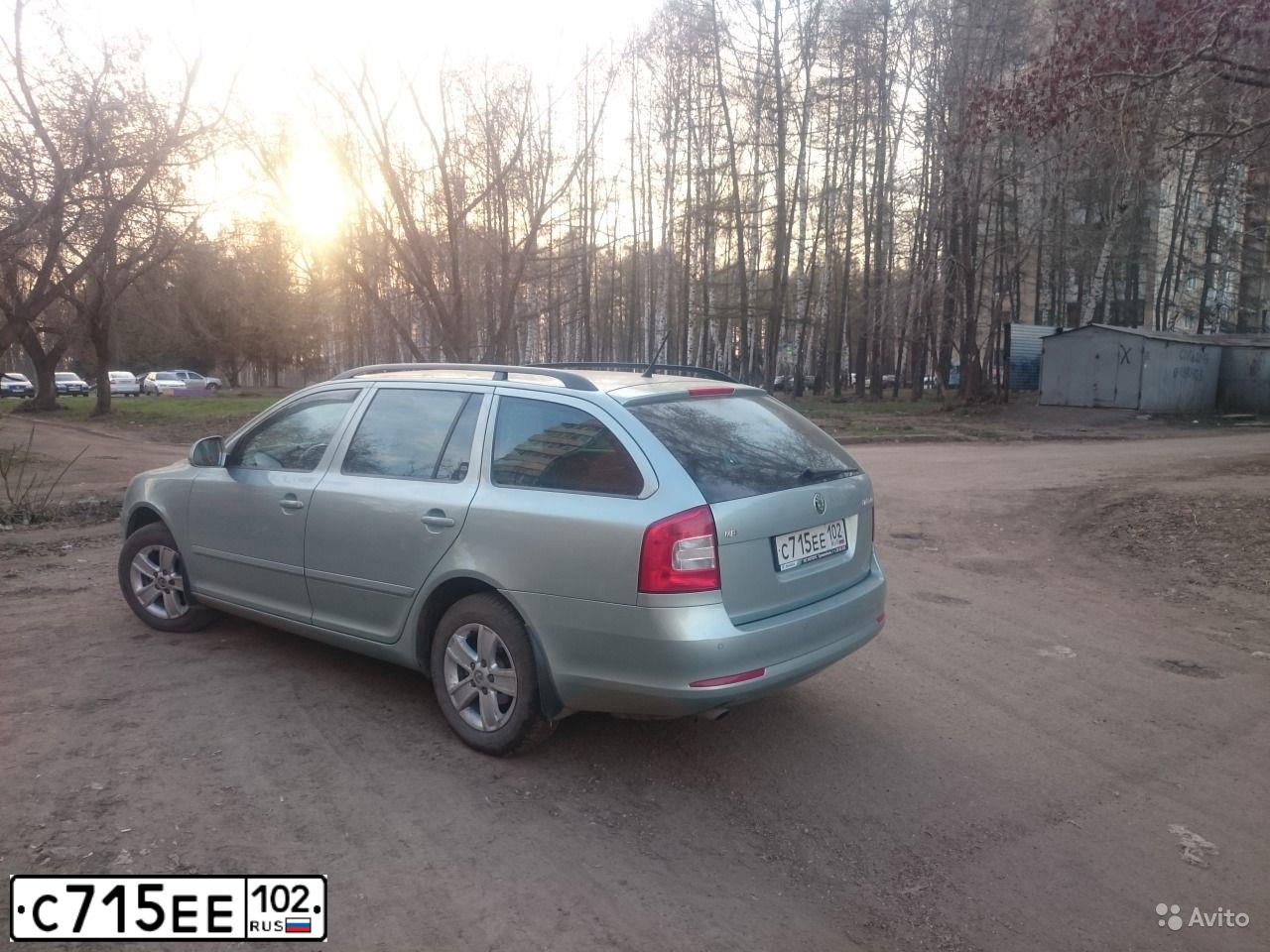 Фото автомобиля SKODA OCTAVIA, 2011 — госномер С715ЕЕ102. Цвет: БЛЕКЛО-ЗЕЛЕНЫЙ