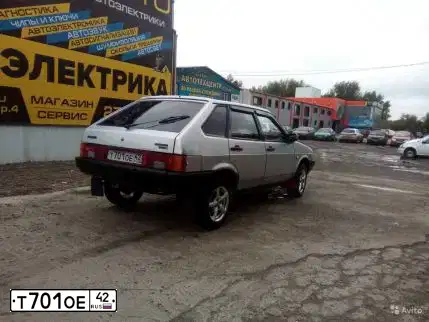 Фото автомобиля LADA 2109 SAMARA, 2003 — госномер К782ОТ124. Цвет: СВЕТЛО-СЕРЕБРИСТЫЙ МЕТАЛЛ