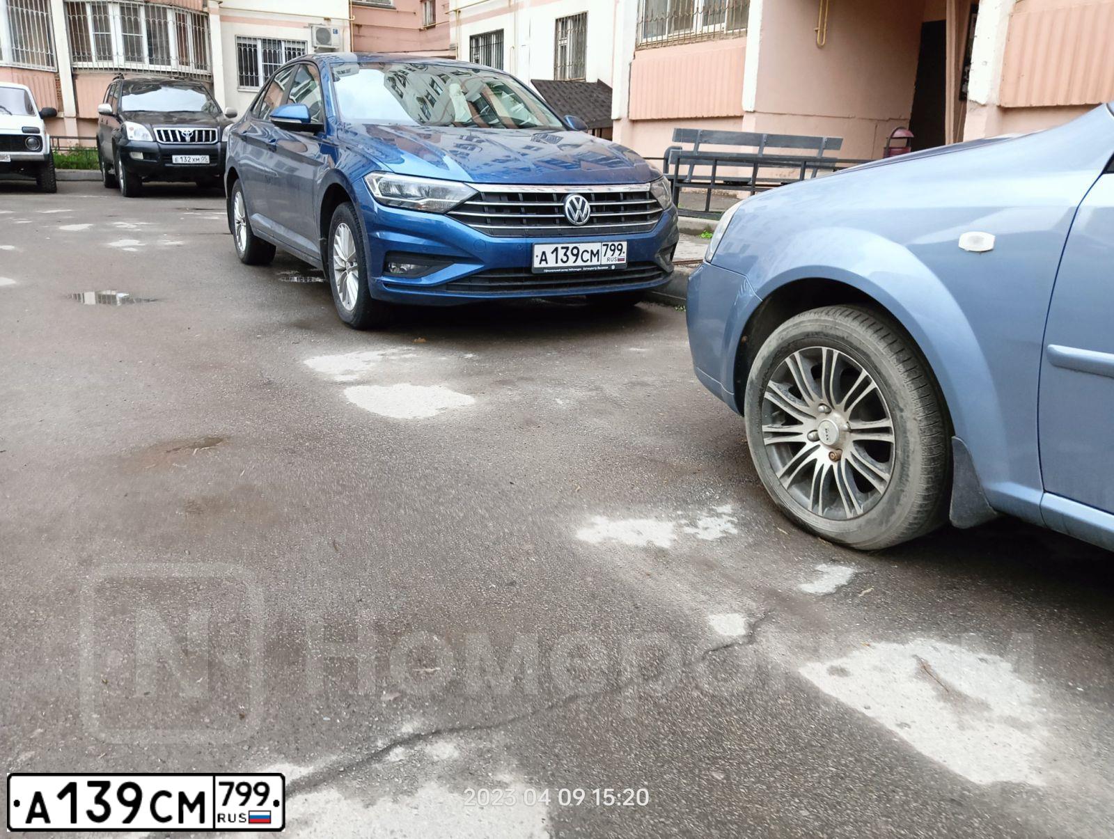 Фото автомобиля VOLKSWAGEN JETTA, 2019 — госномер А139СМ799. Цвет: СИНИЙ