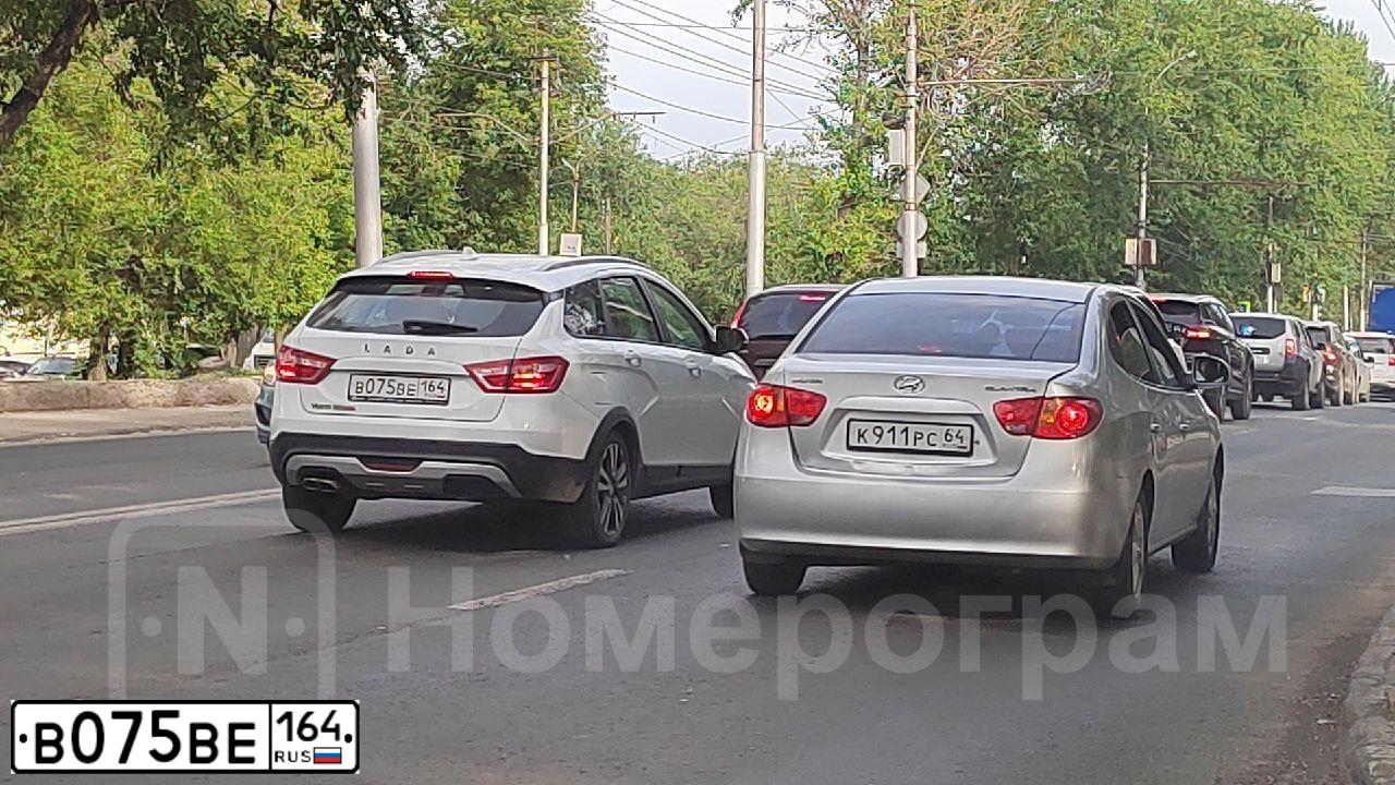 Фото автомобиля LADA 2170 PRIORA, 2012 — госномер В075ЕВ164. Цвет: ТЕМНО-ВИШНЕВЫЙ