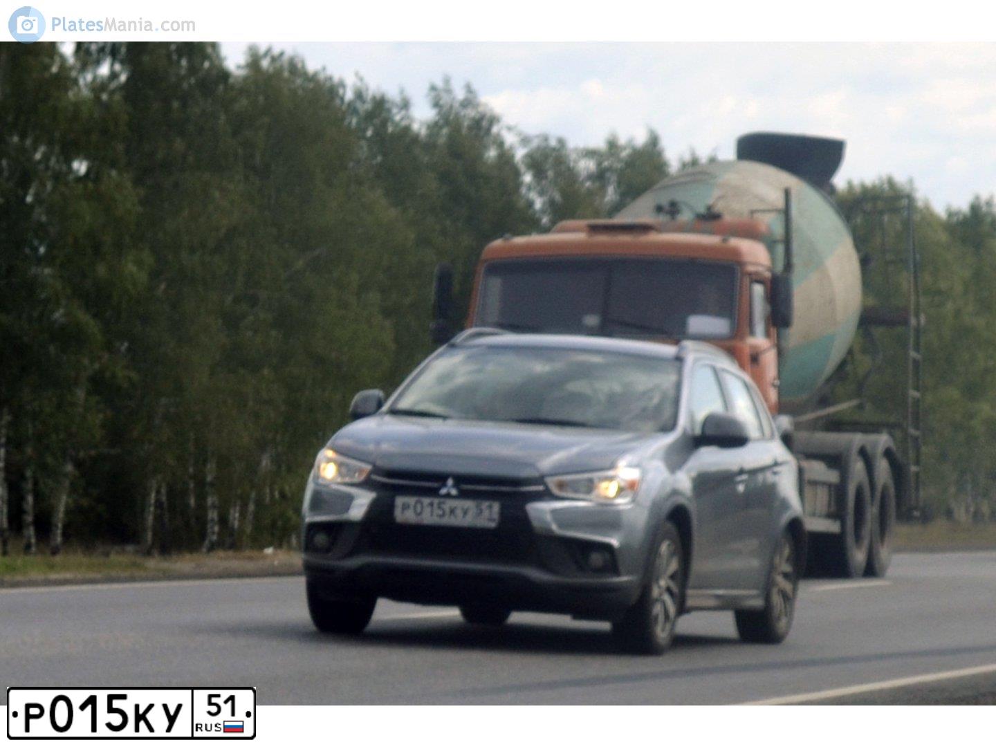 Фото автомобиля MITSUBISHI ASX, 2018 — госномер Р015КУ51. Цвет: Серый