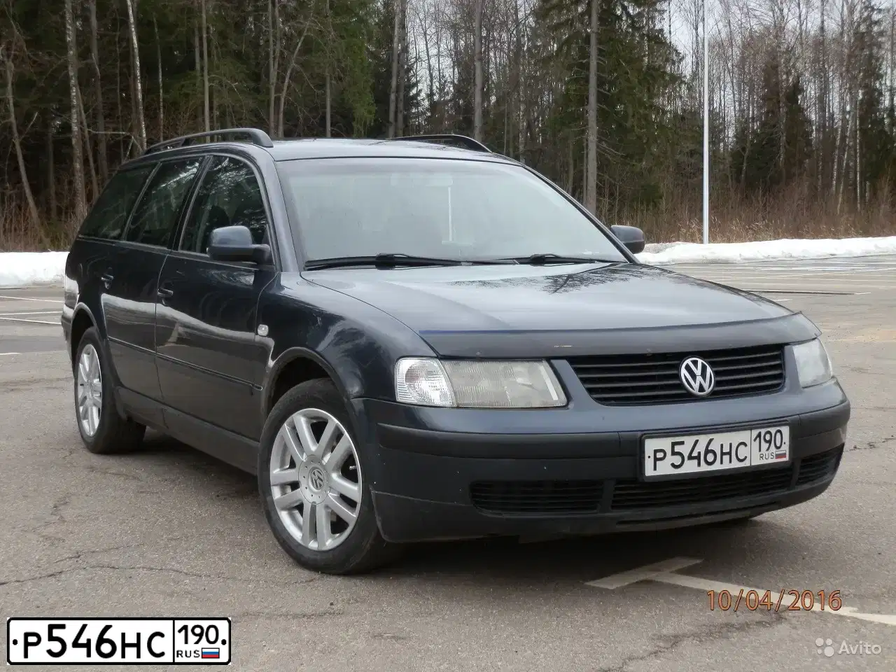 Фото автомобиля VOLKSWAGEN PASSAT, 1999 — госномер Р546НС190. Цвет: ТЕМНО-СЕРЫЙ