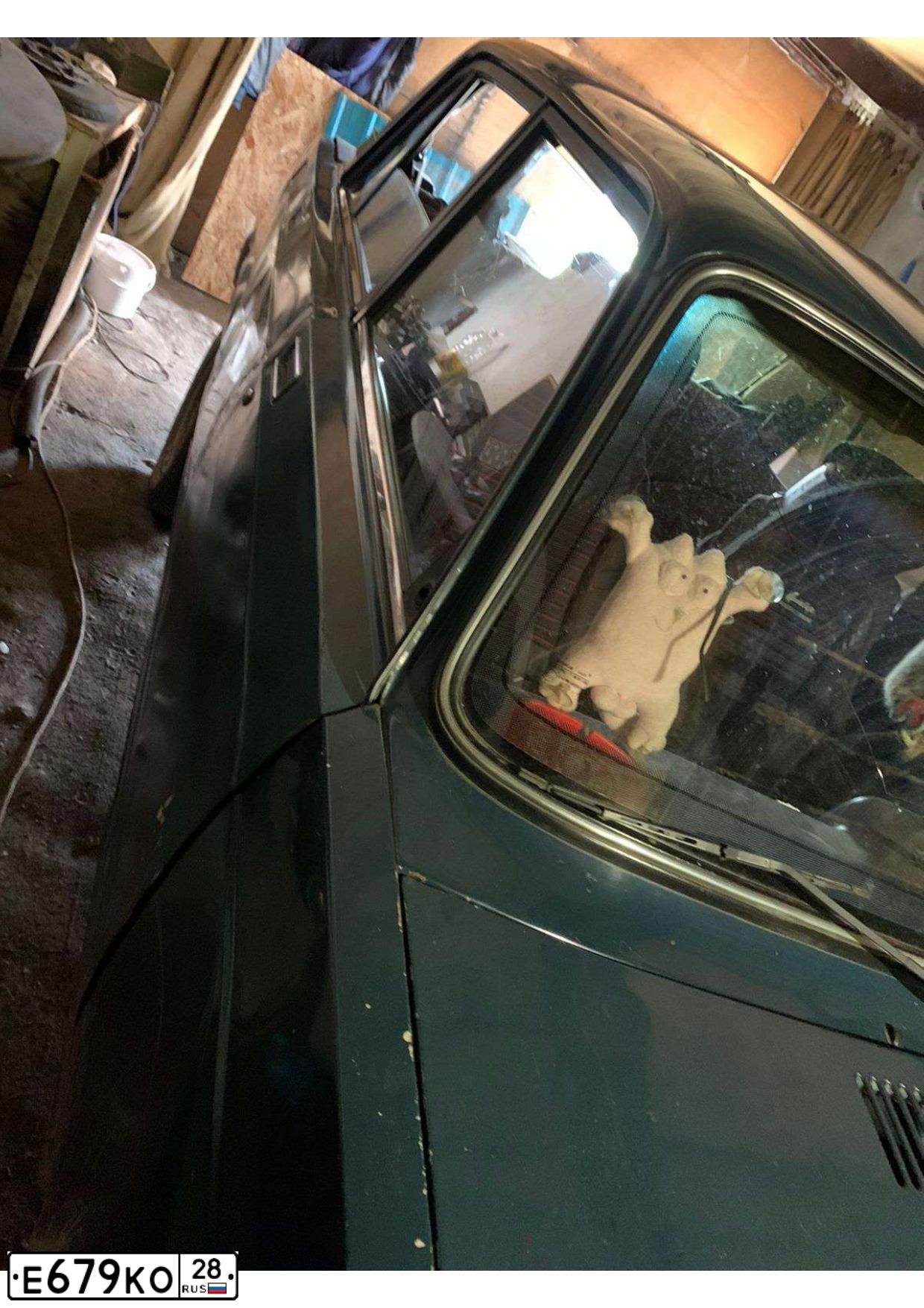 Фото автомобиля LADA 2107, 2004 — госномер Е679КО28. Цвет: СИНЕ-ЗЕЛЕНЫЙ