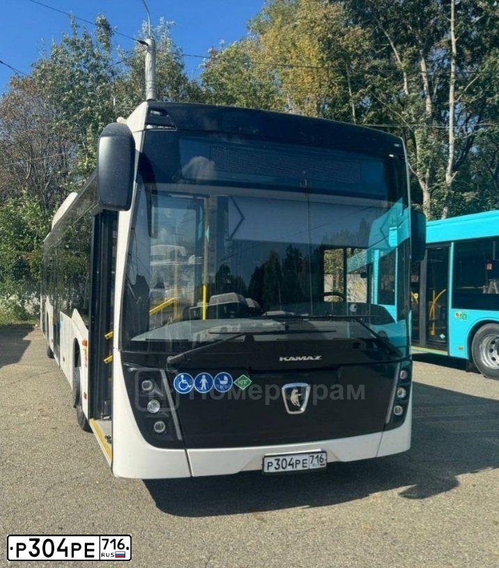 Фото автомобиля HOWO 4X2, 2024 — госномер Р304РЕ716