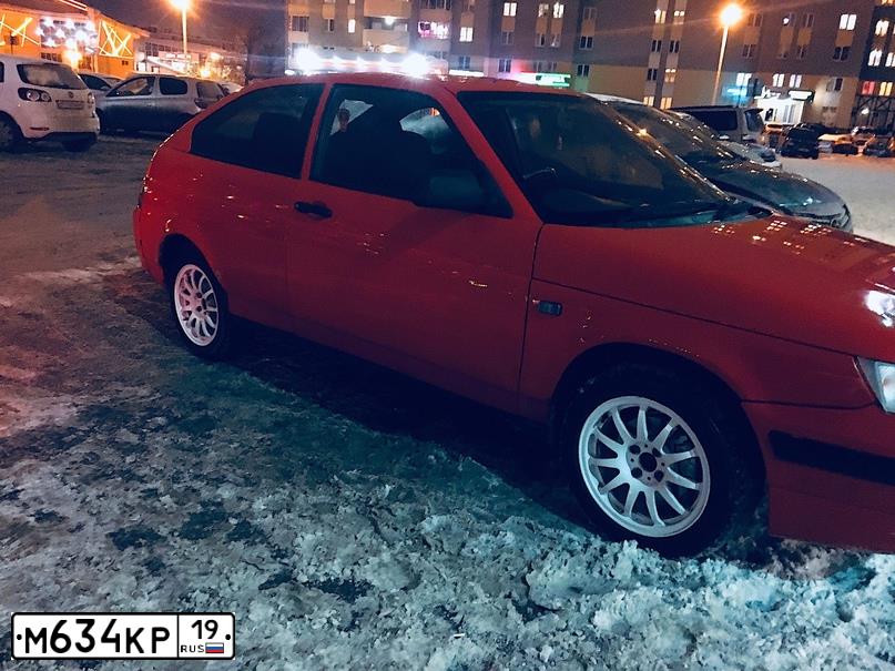 Фото автомобиля LADA 2112 LADA, 2007 — госномер Р301ОТ96. Цвет: Красный