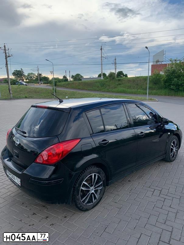 Фото автомобиля NISSAN MURANO, 2012 — госномер Н045АА77. Цвет: БЕЖЕВЫЙ