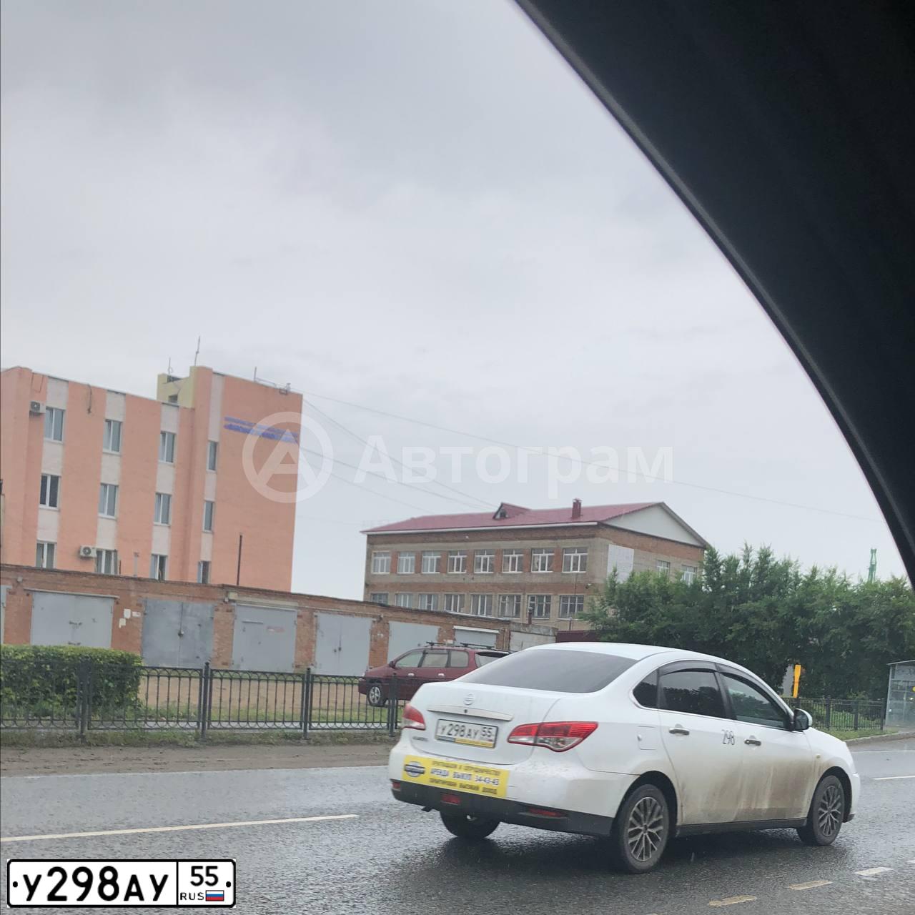 Фото автомобиля NISSAN ALMERA, 2018 — госномер А583НЕ155. Цвет: Белый