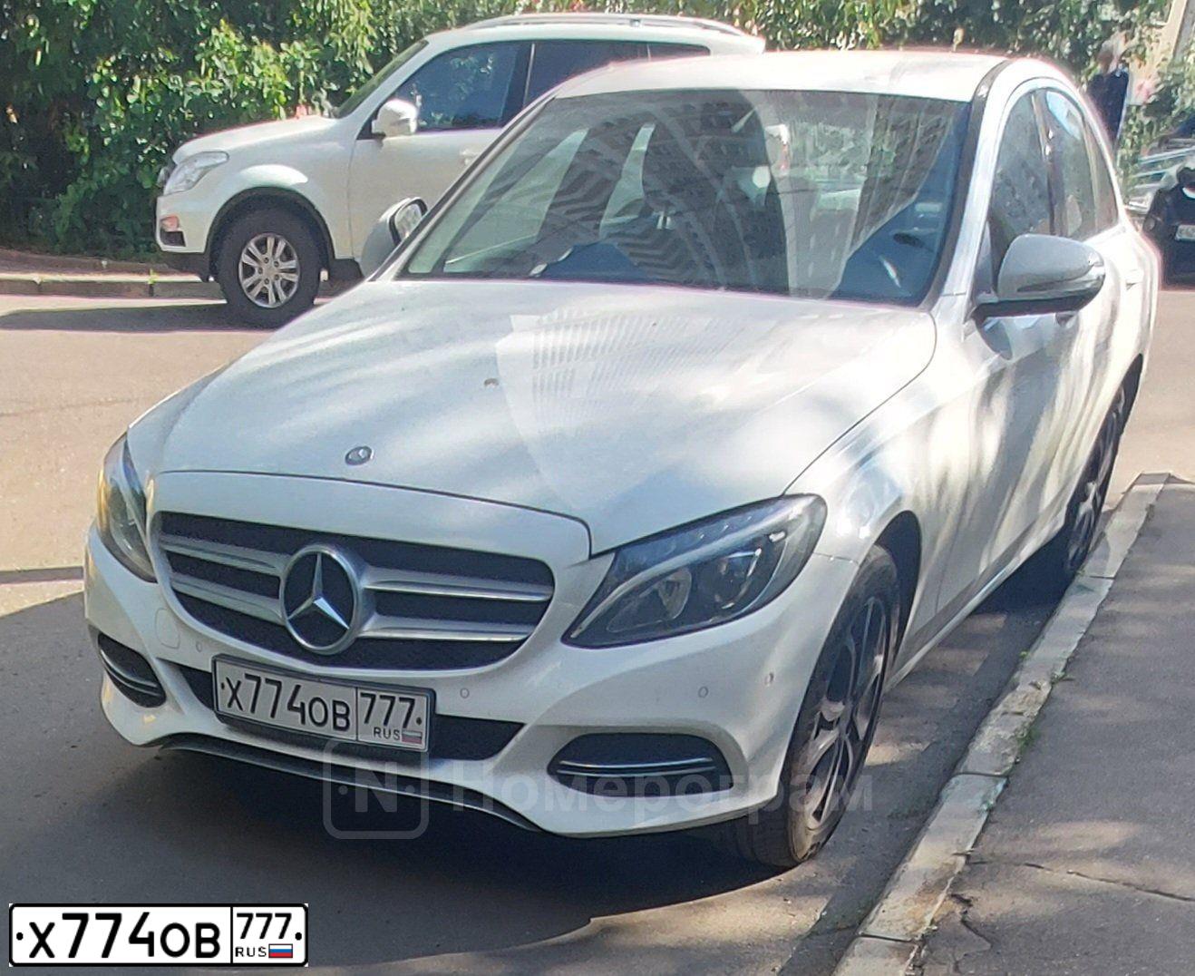 Фото автомобиля MERCEDES C-KLASSE, 2015 — госномер Х277ОО790. Цвет: Белый
