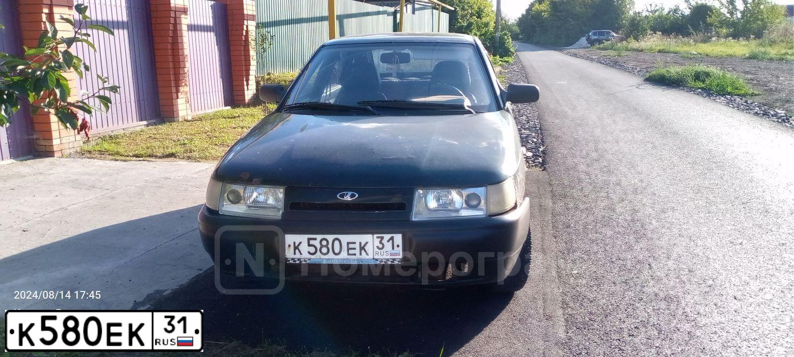 Фото автомобиля LADA 2112, 2004 — госномер Х175ХВ31. Цвет: Темно-зеленый
