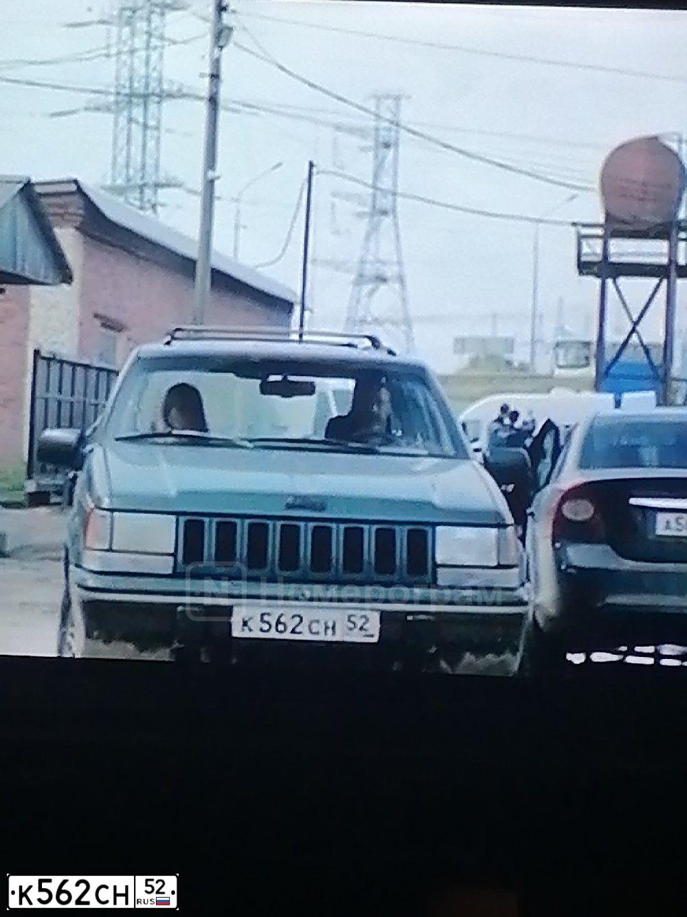 Фото автомобиля GAZ 3110 WOLGA, 2000 — госномер К562СН52. Цвет: СИНЕ-ЗЕЛЕНЫЙ