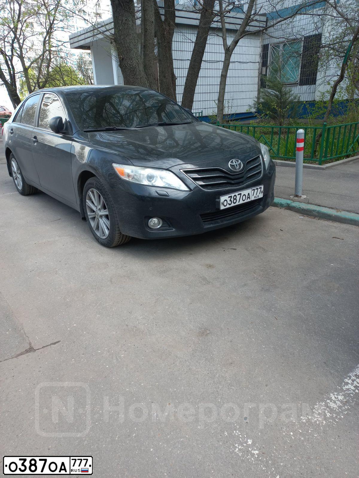 Фото автомобиля TOYOTA CAMRY, 2009 — госномер О387ОА777. Цвет: ЧЕРНЫЙ