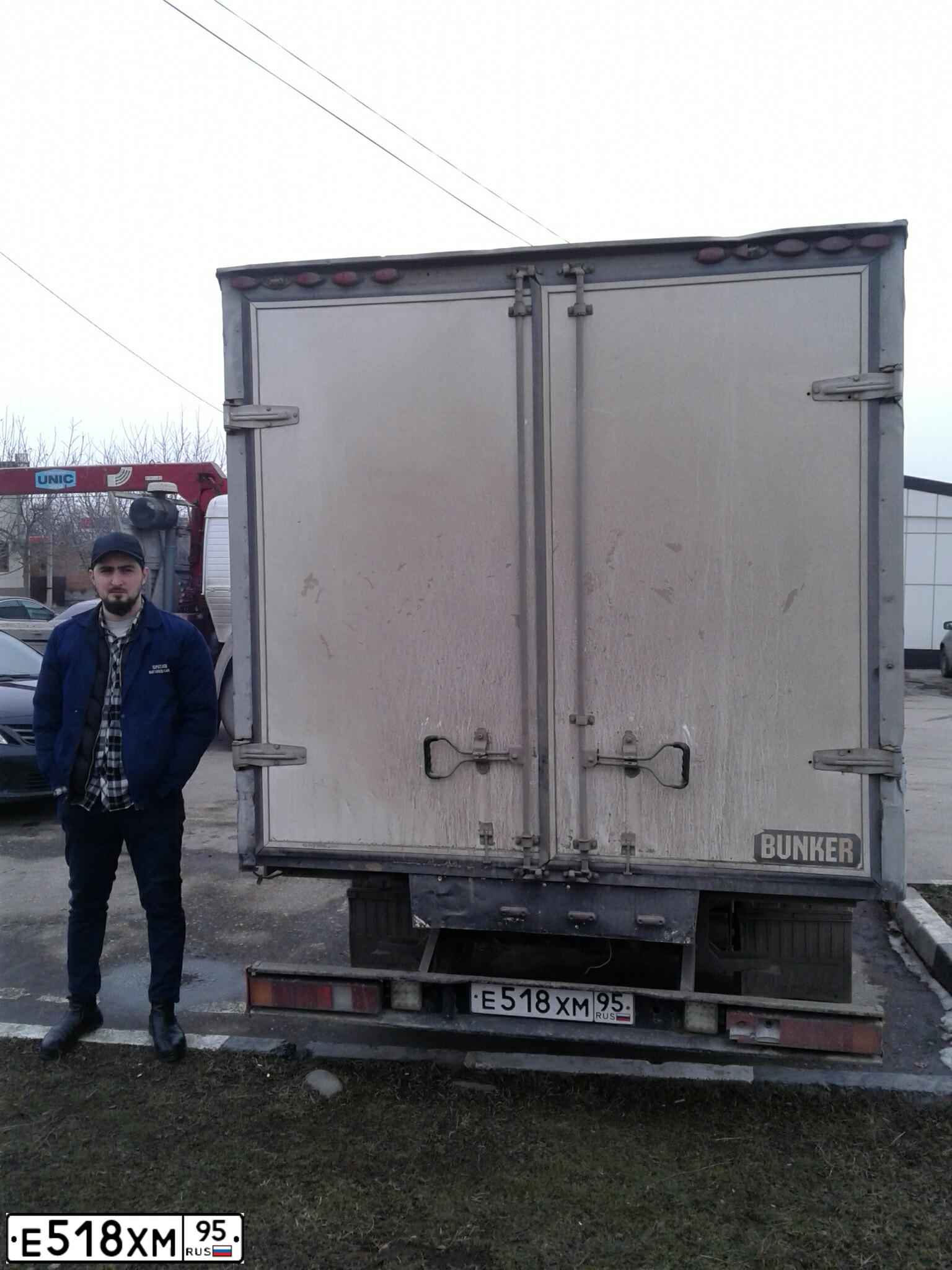 Фото автомобиля GAZ 3302 EL, 2010 — госномер Е518ХМ95. Цвет: Белый