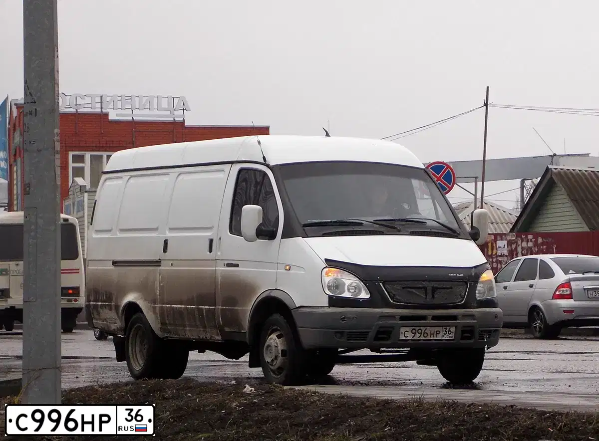 Фото автомобиля GAZ 2705 EL, 2004 — госномер С996НР36. Цвет: Белый