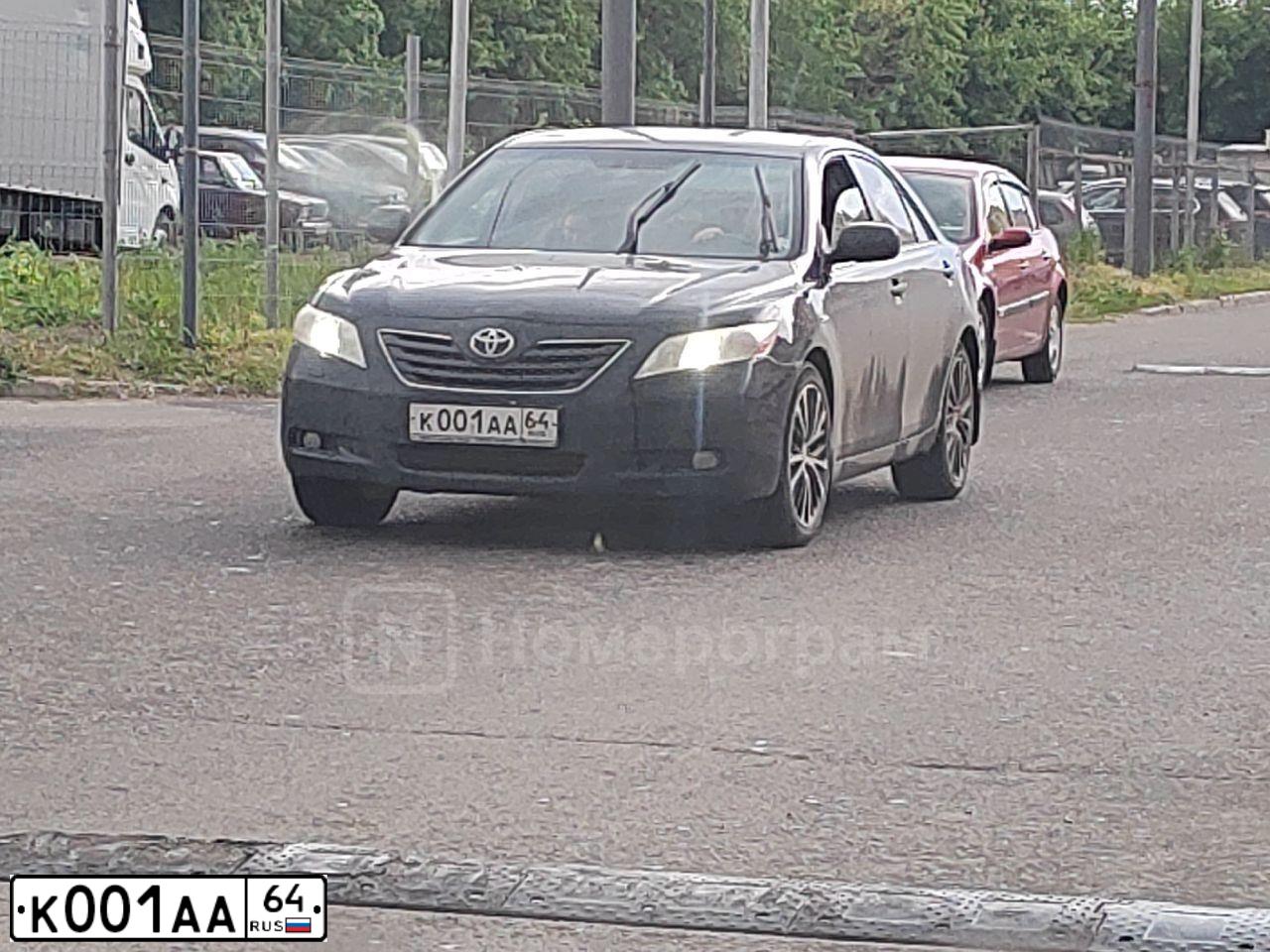 Фото автомобиля RENAULT PREMIUM, 1999 — госномер К001АА64. Цвет: Белый