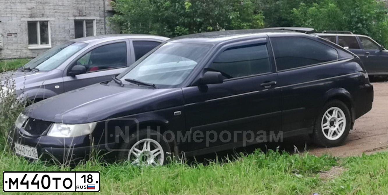 Фото автомобиля LADA 2112, 2009 — госномер М440ТО18. Цвет: ТЕМНО-ЗЕЛЕНЫЙ