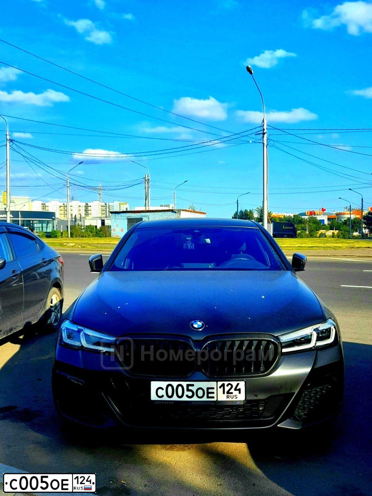 Фото автомобиля BMW 520D, 2021 — госномер М399ТР124