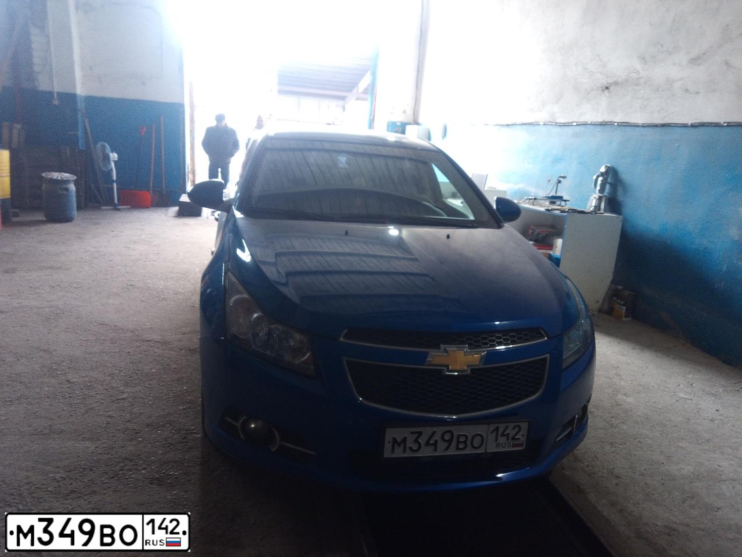 Фото автомобиля CHEVROLET CRUZE, 2011 — госномер М349ВО142. Цвет: СИНИЙ
