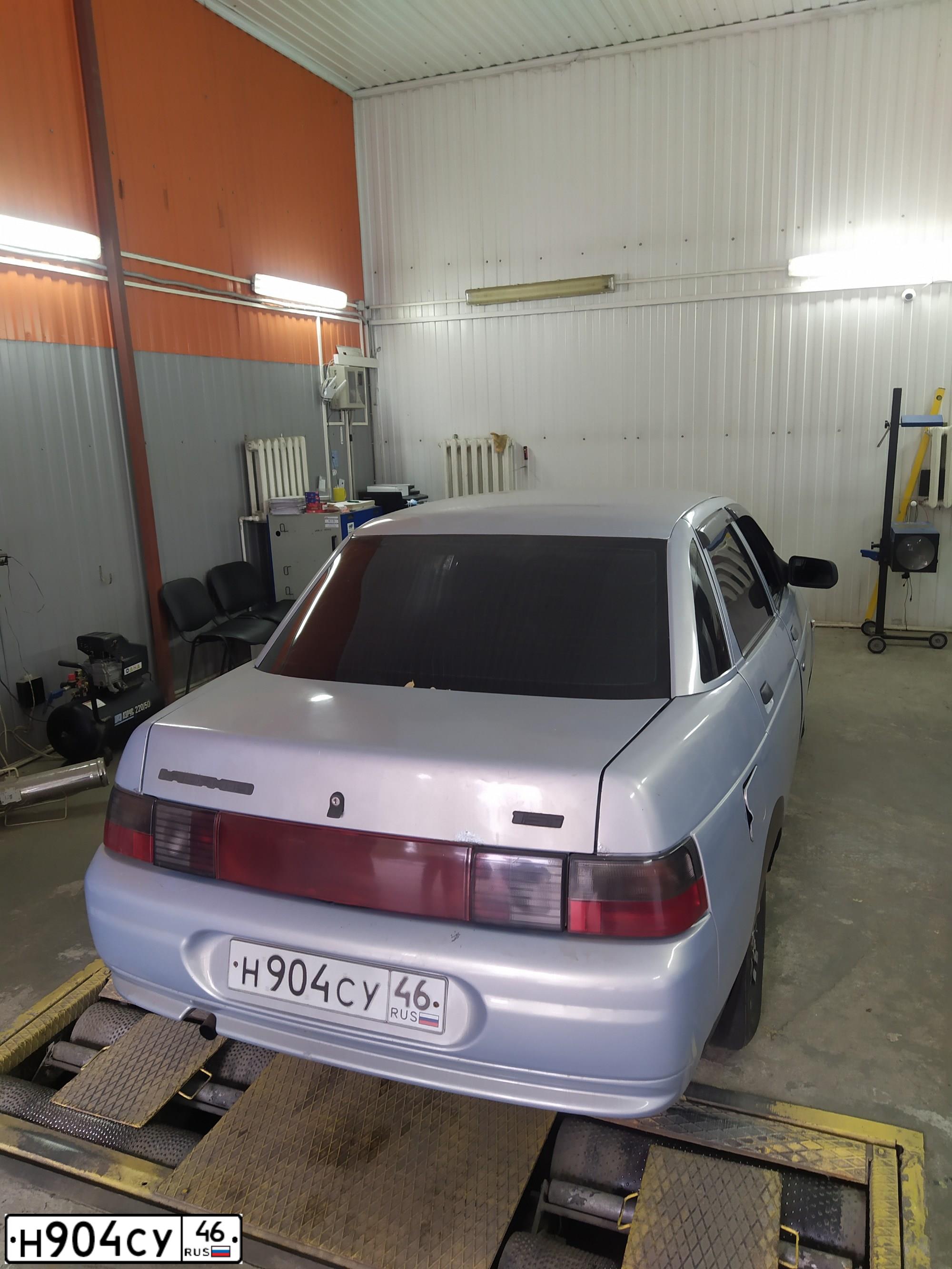 Фото автомобиля LADA 2110, 2004 — госномер Е130НЕ761