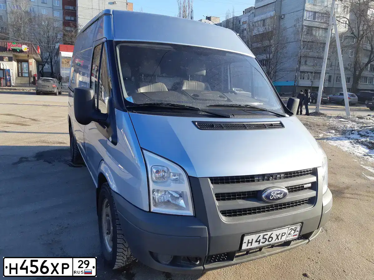Фото автомобиля FORD TRANSIT, 2008 — госномер Н456ХР29. Цвет: СЕРО-ГОЛУБОЙ