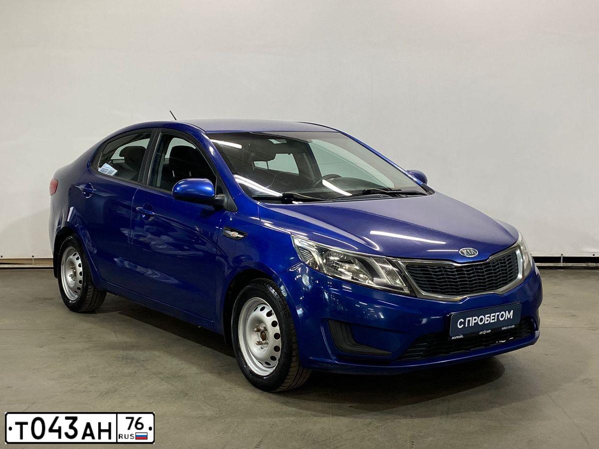 Фото автомобиля KIA RIO, 2012 — госномер Т043АН76. Цвет: СИНИЙ
