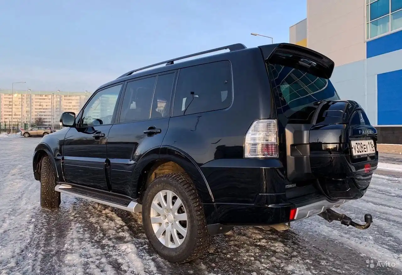Фото автомобиля MITSUBISHI PAJERO, 2013 — госномер О414ОУ159. Цвет: ЧЕРНЫЙ