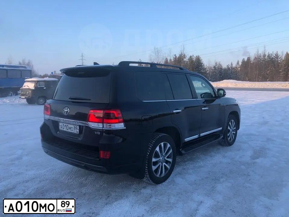 Фото автомобиля TOYOTA LANDCRUISER 200, 2017 — госномер В631ОО186. Цвет: ЧЕРНЫЙ