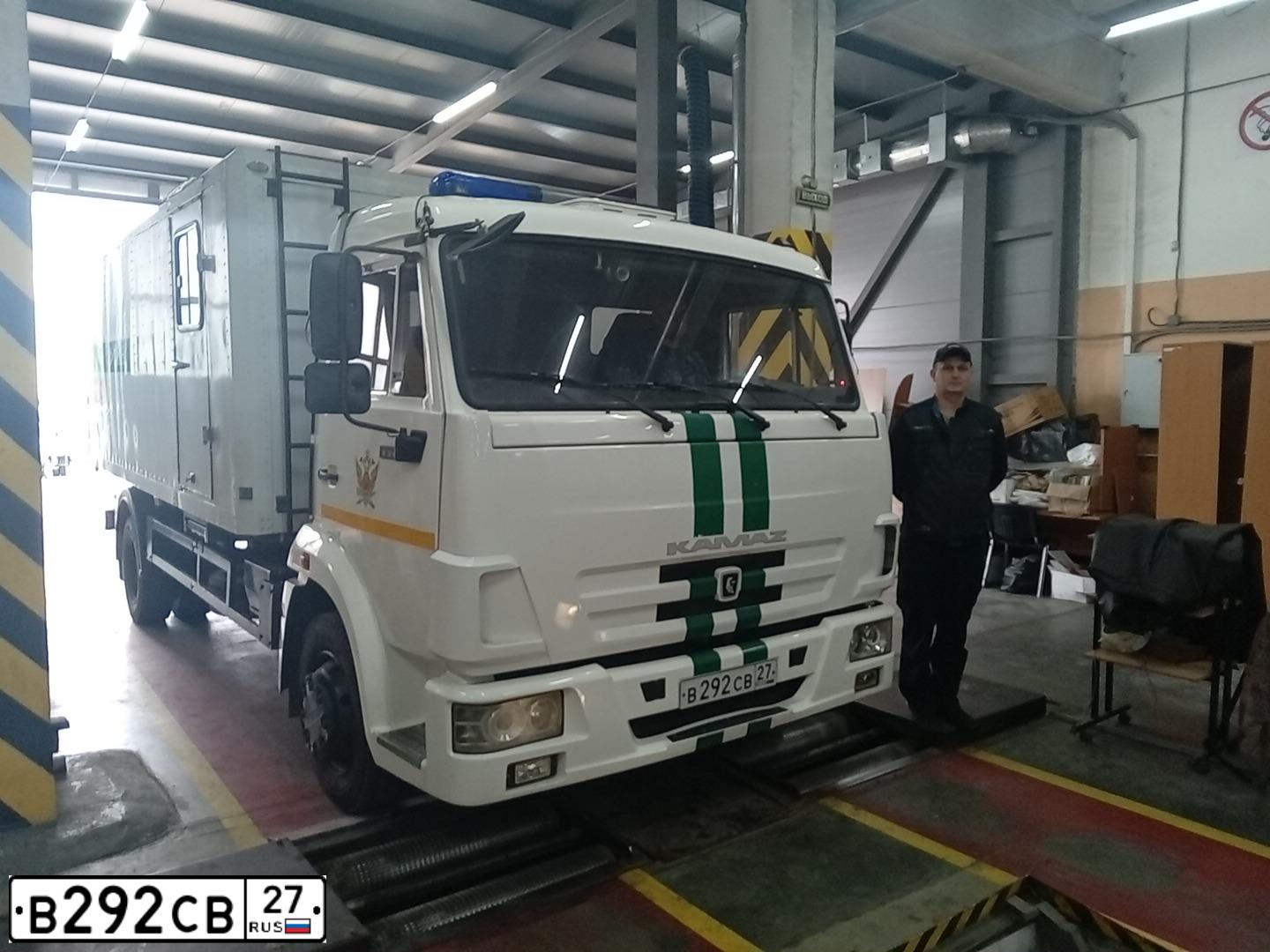 Фото автомобиля KAMAZ 4308 /4X2/, 2012 — госномер В294СВ27. Цвет: ЦВ СХ А70 ПО ГОСТ Р 50574-2019