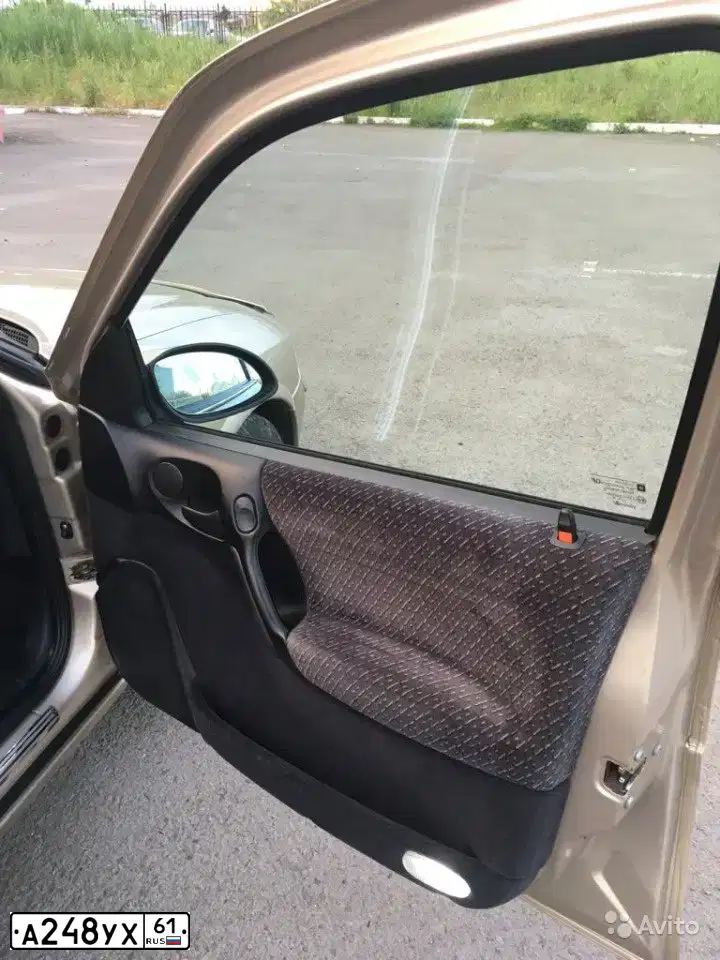 Фото автомобиля OPEL VECTRA, 1998 — госномер А248УХ61. Цвет: ЗОЛОТИСТЫЙ