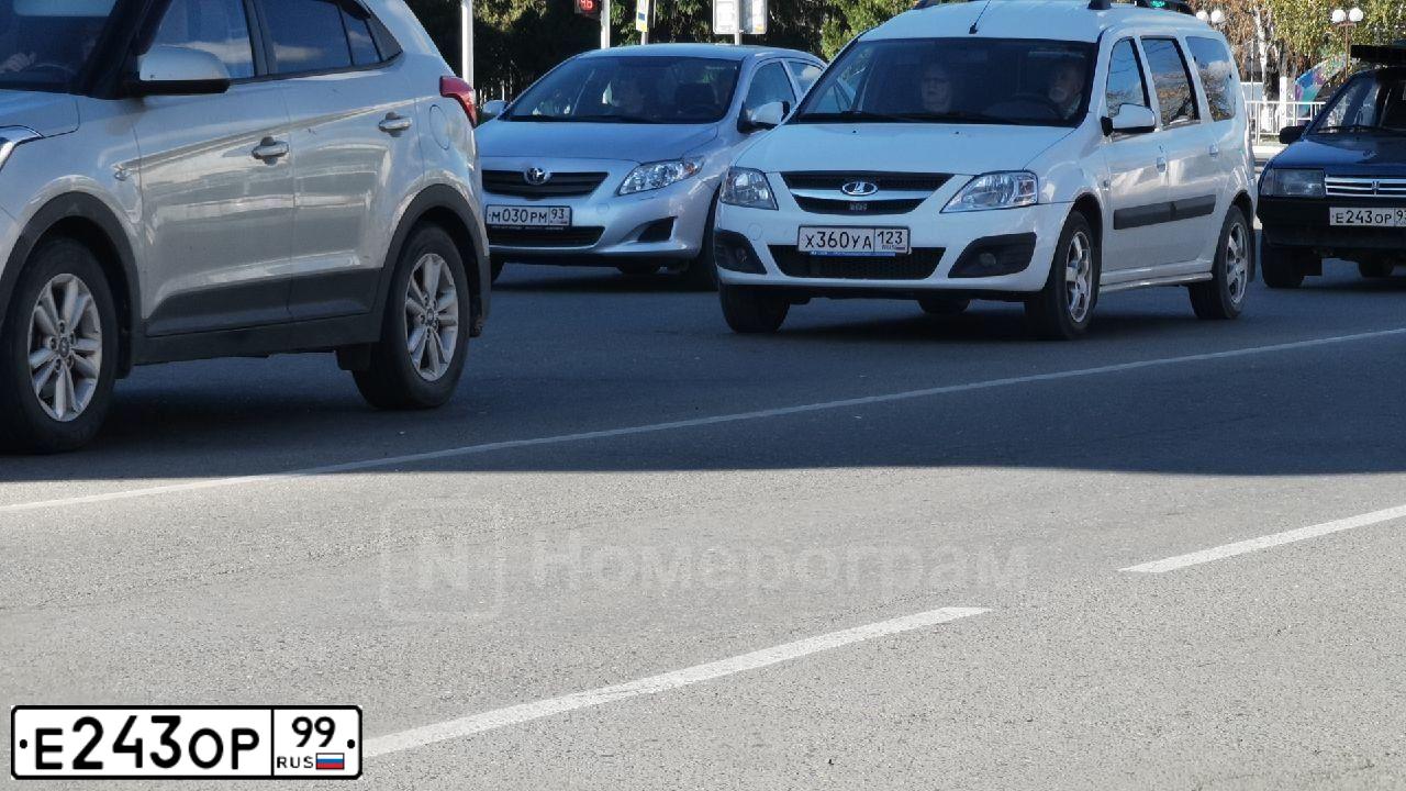 Фото автомобиля MERCEDES S-KLASSE, 2000 — госномер Е505ВМ62. Цвет: ЧЕРНЫЙ
