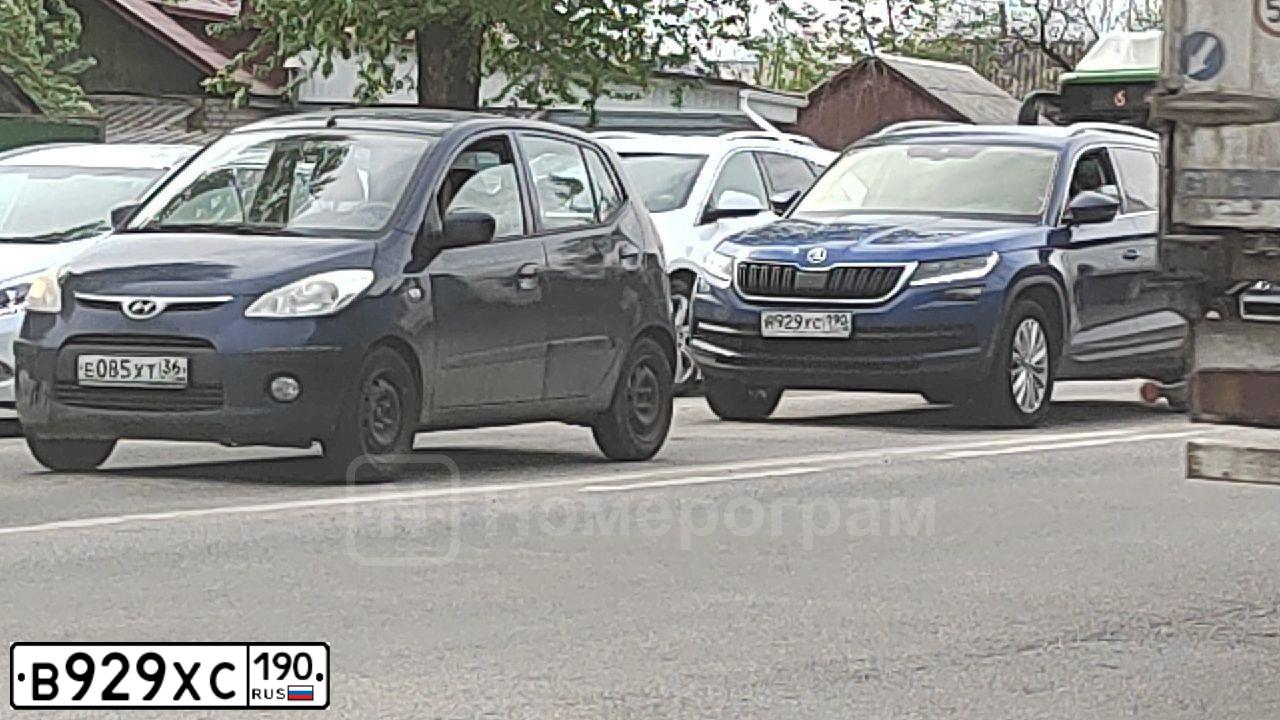 Фото автомобиля TOYOTA CAMRY, 2008 — госномер В015СО777. Цвет: ЧЕРНЫЙ
