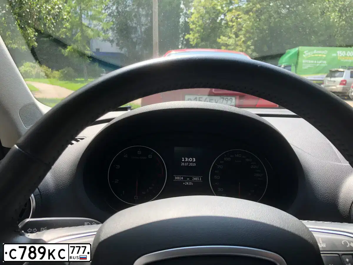 Фото автомобиля AUDI A3, 2014 — госномер У296НА152. Цвет: ЧЕРНЫЙ