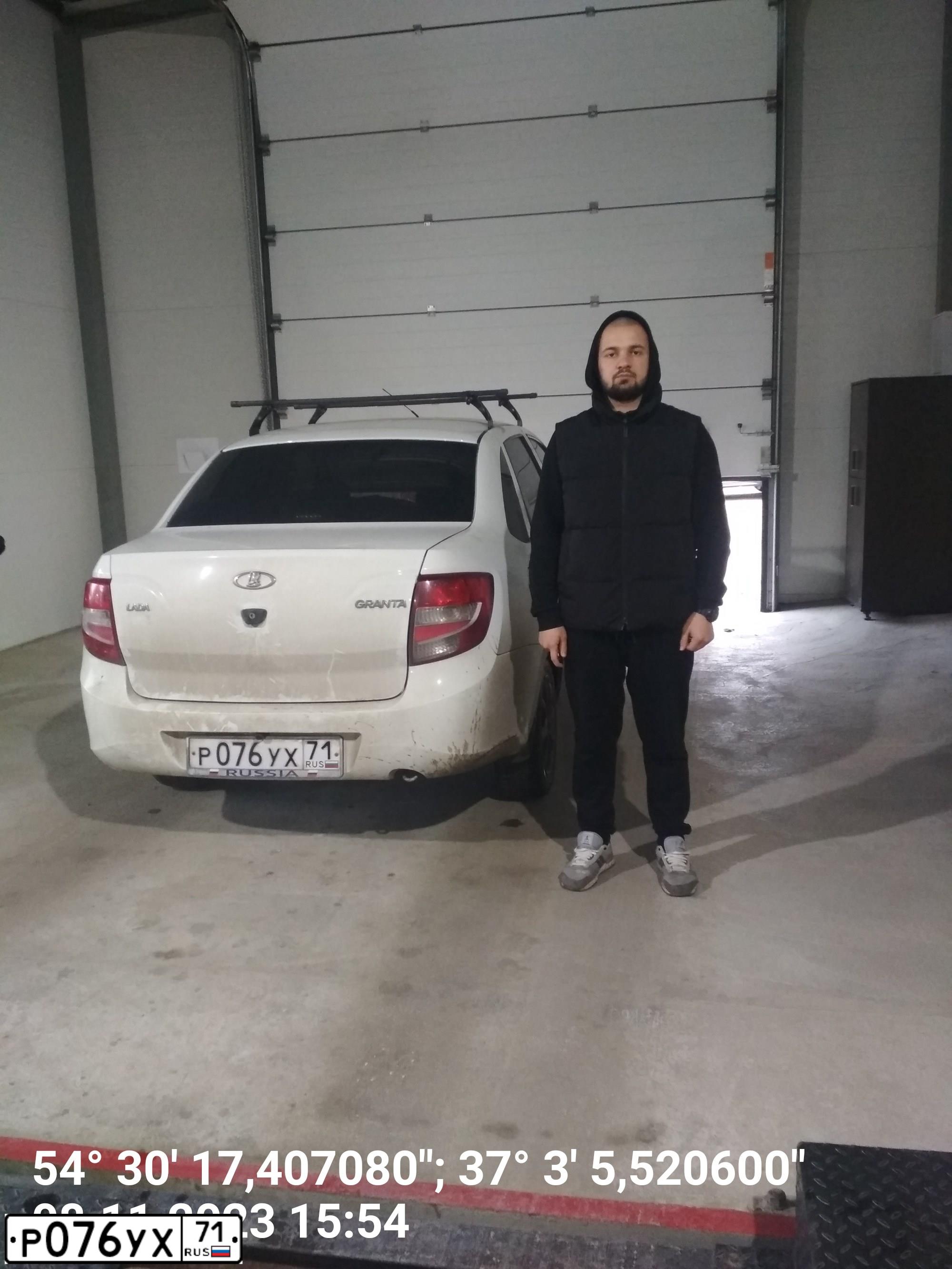 Фото автомобиля LADA 2190 GRANTA, 2015 — госномер Р076УХ71. Цвет: Белый