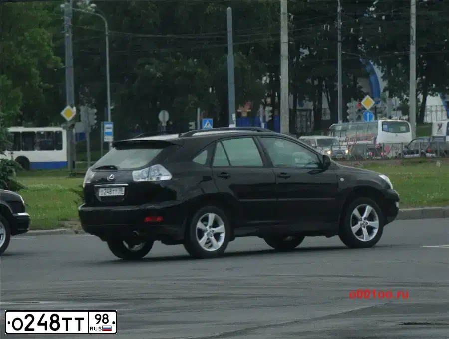Фото автомобиля GAZ 3102 WOLGA, 2005 — госномер У878МТ178. Цвет: ЧЕРНЫЙ