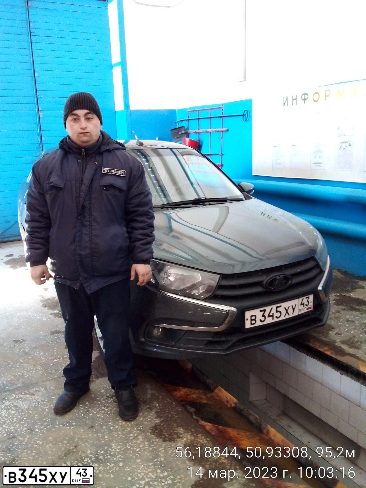 Фото автомобиля LADA 2190 GRANTA, 2019 — госномер В345ХУ43. Цвет: СЕРЕБРИСТО-ТЕМНО-СЕРЫЙ