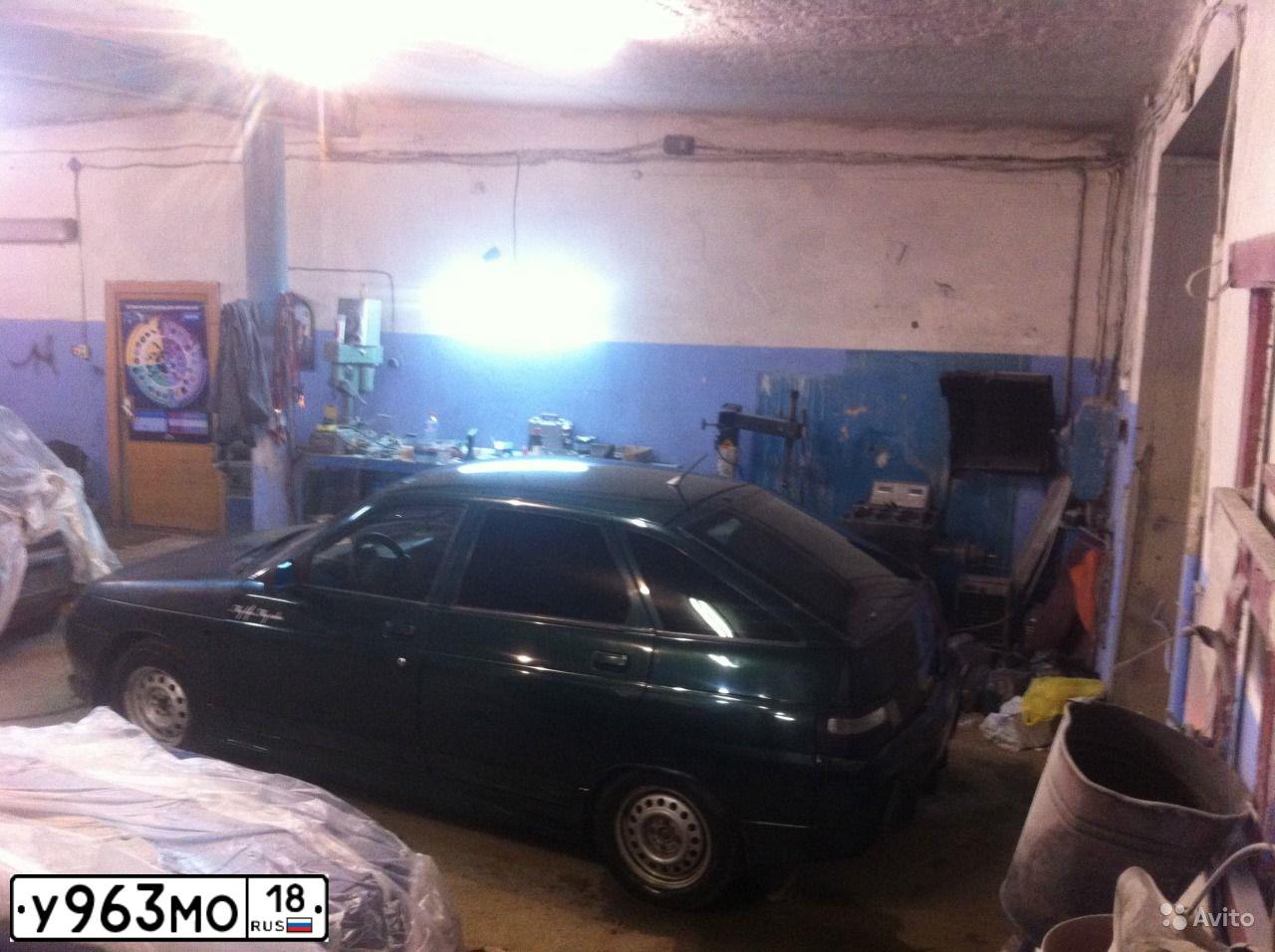 Фото автомобиля LADA 2112, 2004 — госномер У963МО18. Цвет: ТЕМНО-ЗЕЛЕНЫЙ