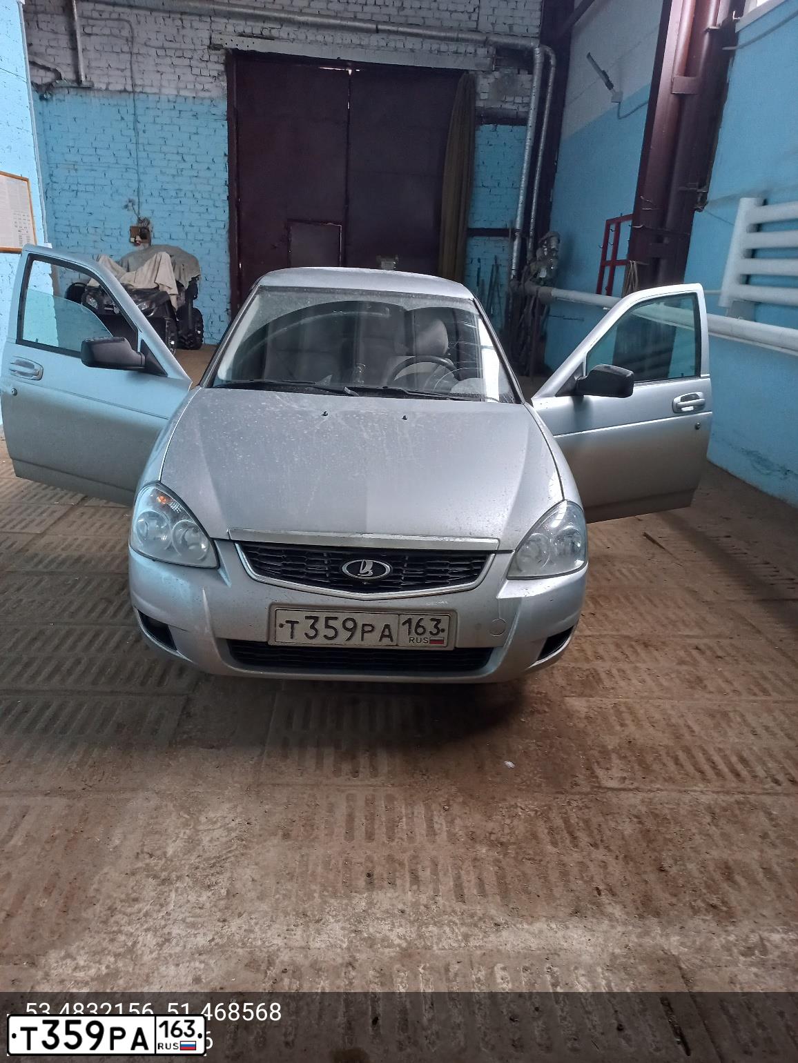 Фото автомобиля LADA 2170 PRIORA, 2008 — госномер Е470РА763. Цвет: СВЕТЛО-СЕРЕБРИСТЫЙ МЕТАЛЛ