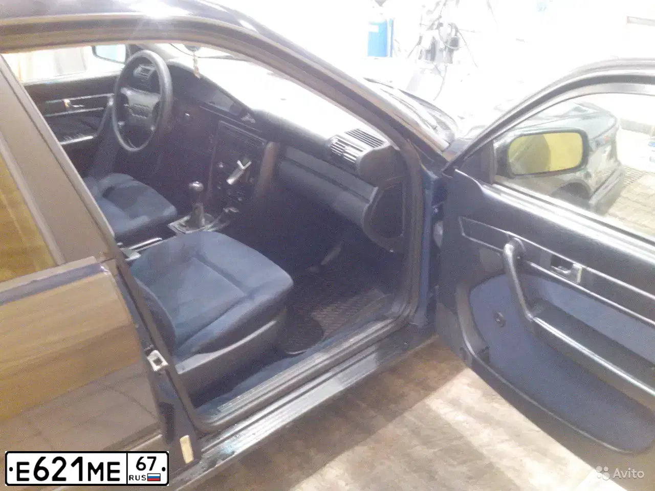 Фото автомобиля AUDI 100, 1994 — госномер Е621МЕ67. Цвет: Темно-синий