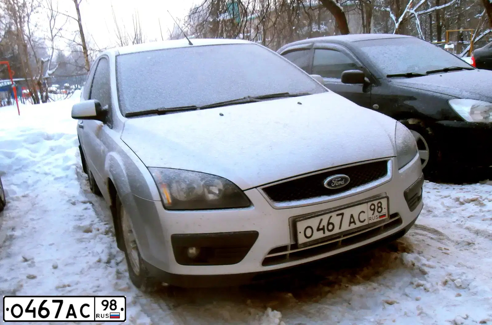 Фото автомобиля FORD FOCUS, 2006 — госномер О707ТХ40. Цвет: СЕРЕБРИСТЫЙ